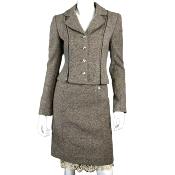 CHANEL Jackets & Blazers - CHANEL VINTAGE WOOL SUIT - SIZE 36